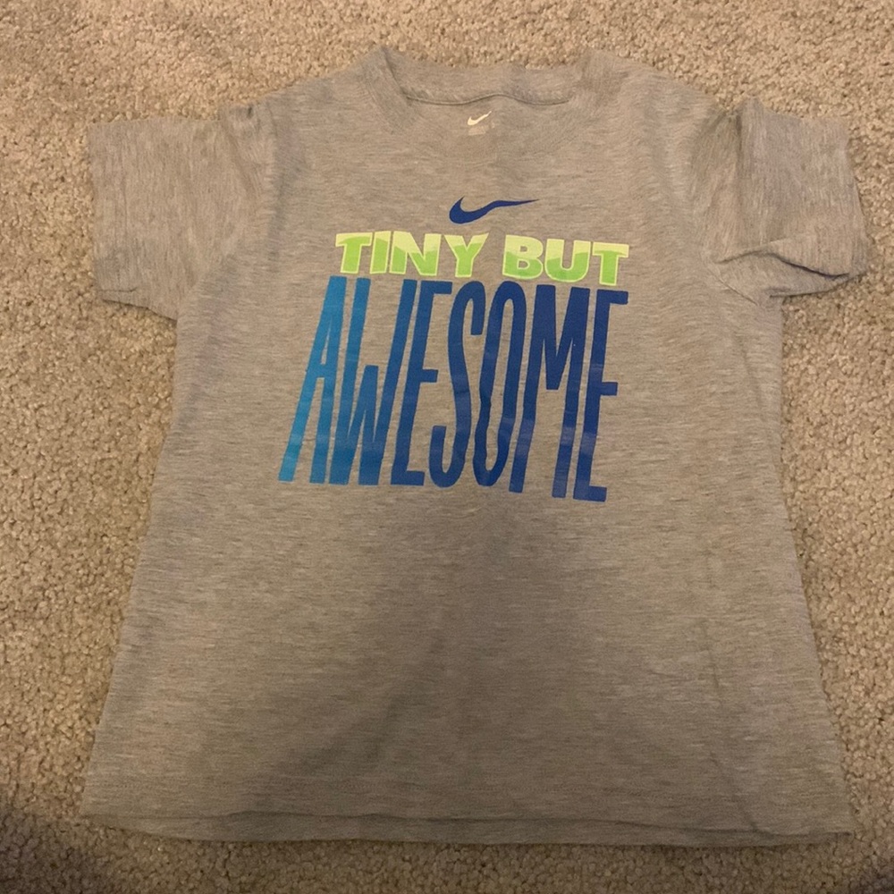 Nike shirt boy size 7